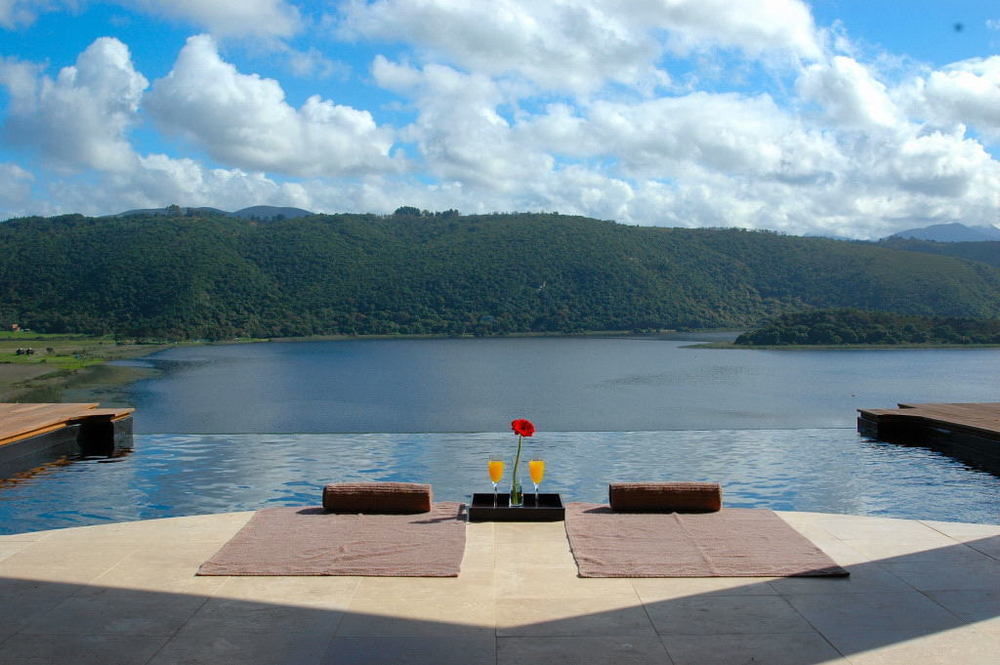 Lodge On The Lake And Wellness Spa Wilderness Exterior photo